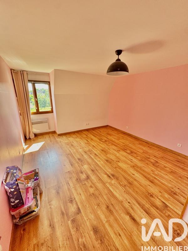 Maison - 240 m² - 8 pièces