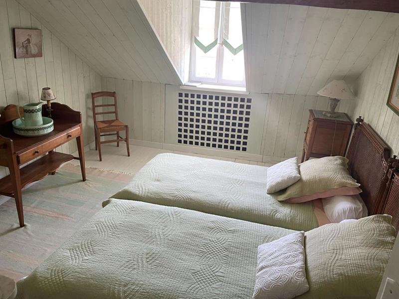 Maison - 300 m² - 9 pièces