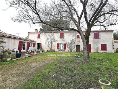 Maison ancienne - 296 m² - 8 pièces