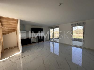 Maison - 81 m² - 5 pièces