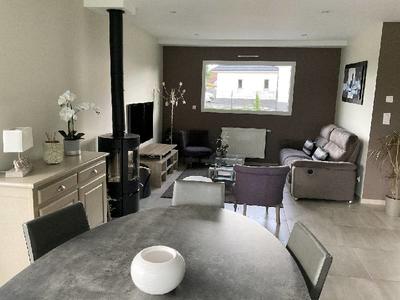 Maison - 103 m² - 4 pièces