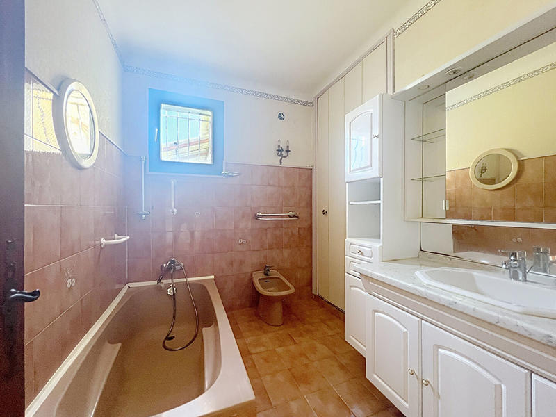 Maison - 99 m² - 4 pièces