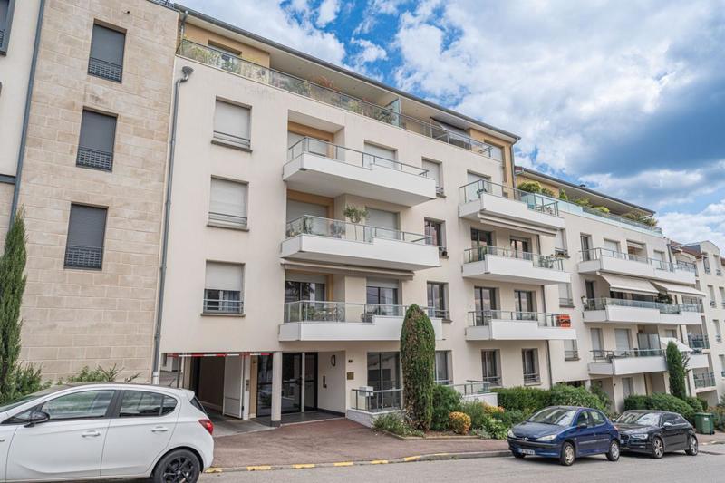 Appartement - 71 m² - 4 pièces