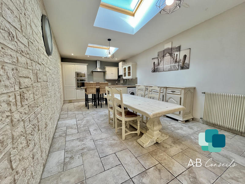 Maison ancienne - 87 m² - 5 pièces