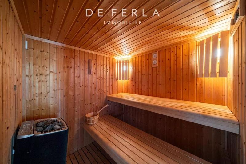 Villa - 472 m² - 10 pièces