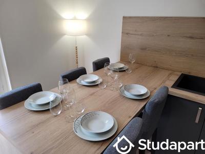 Chambre - 12 m² - 1 pièce