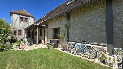 Maison de village - 240 m² - 9 pièces