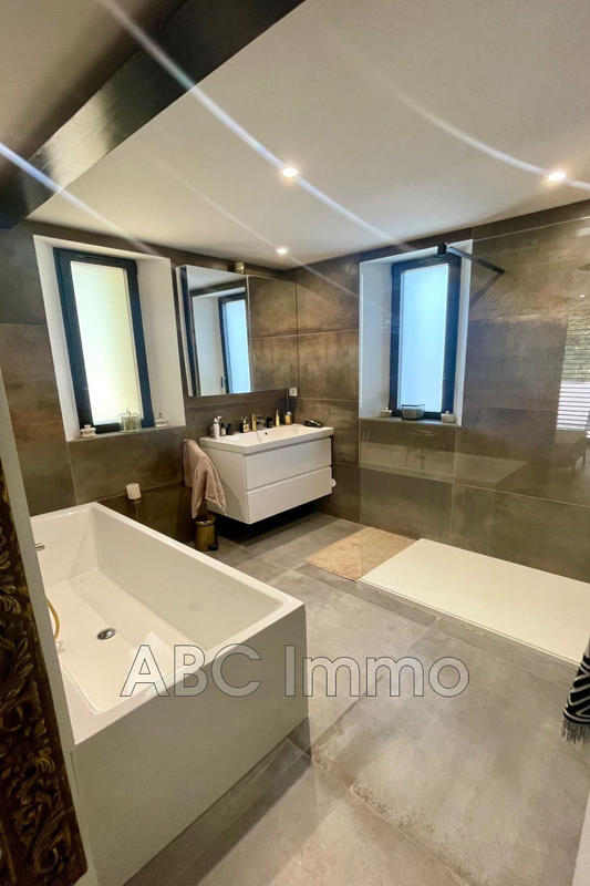 Villa - 110 m² - 4 pièces