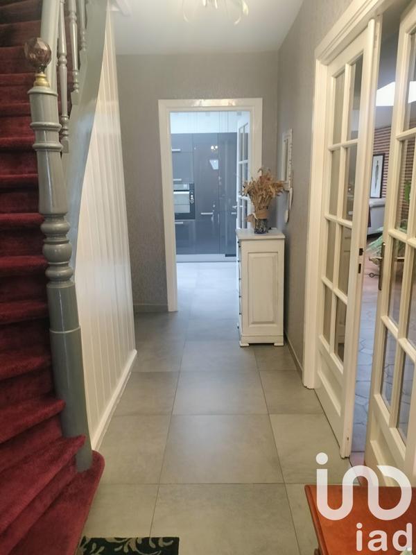 Maison - 230 m² - 10 pièces