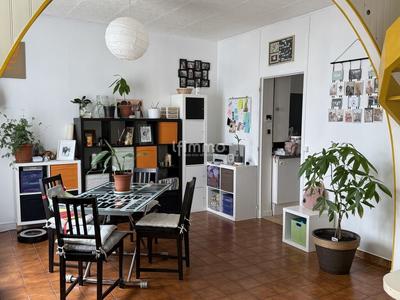 Maison - 87 m² - 5 pièces