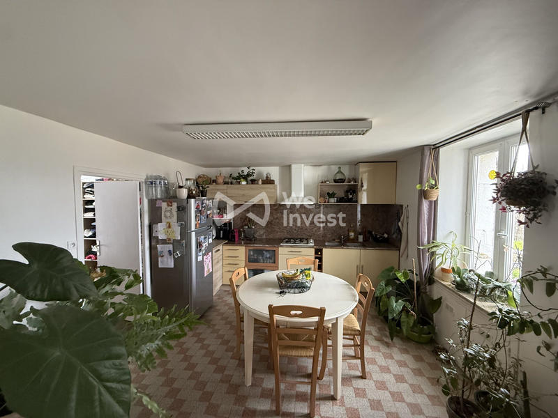 Maison traditionnelle - 169 m² - 7 pièces