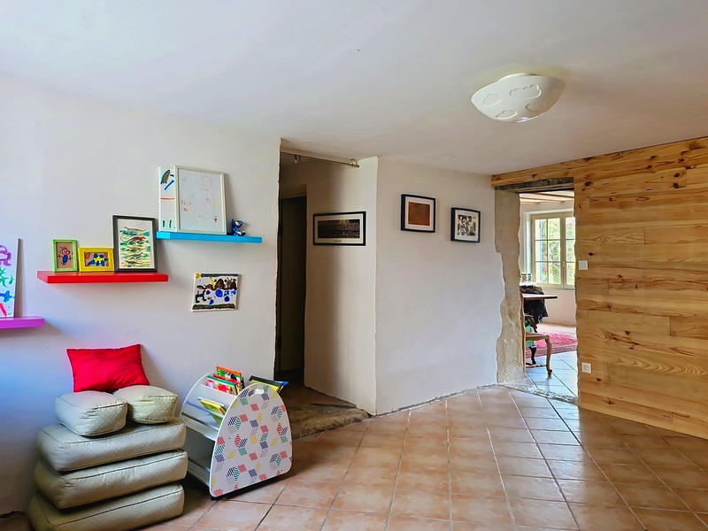 Maison - 250 m² - 10 pièces