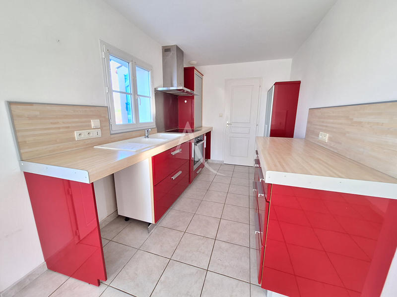 Maison - 90 m² - 4 pièces