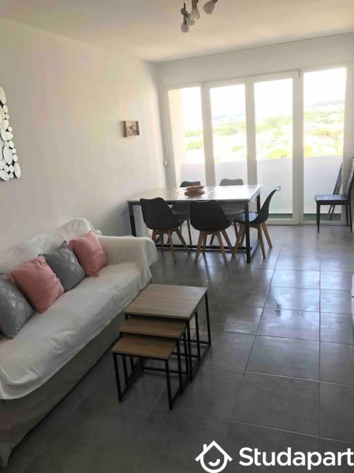 Chambre - 8 m² - 1 pièce