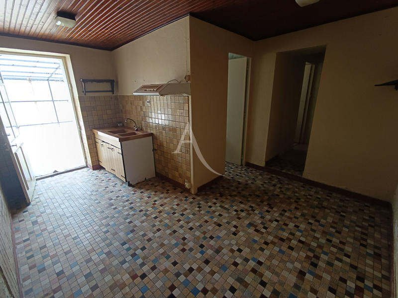 Maison - 97 m² - 5 pièces