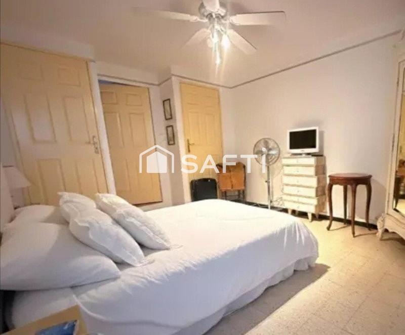 Maison - 270 m² - 11 pièces