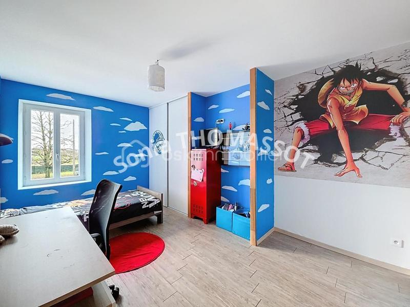 Maison - 210 m² - 8 pièces