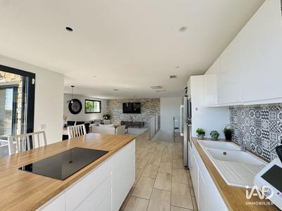 Maison - 150 m² - 4 pièces