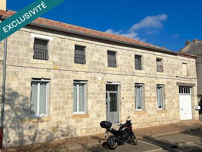 Maison - 195 m² - 8 pièces