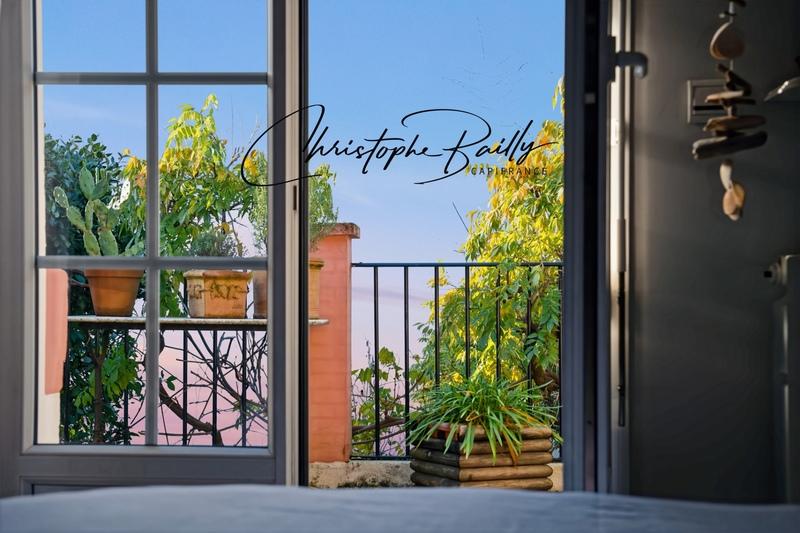 Maison traditionnelle - 153 m² - 6 pièces