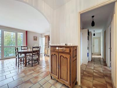 Appartement - 83 m² - 5 pièces