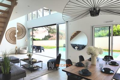 Villa - 166 m² - 6 pièces