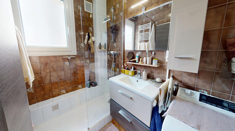 Appartement - 67 m² - 4 pièces