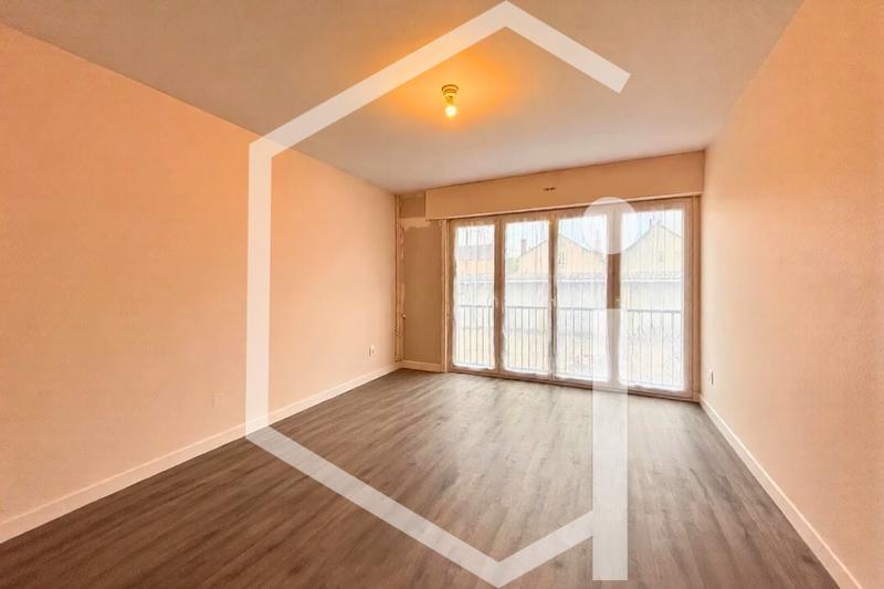 Immeuble - 305 m² - 16 pièces