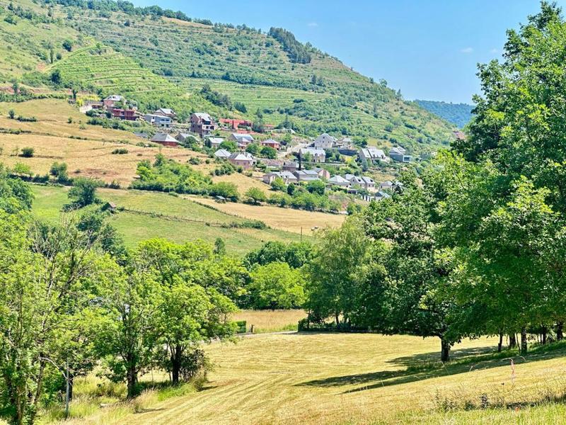 Terrain constructible - 822 m²