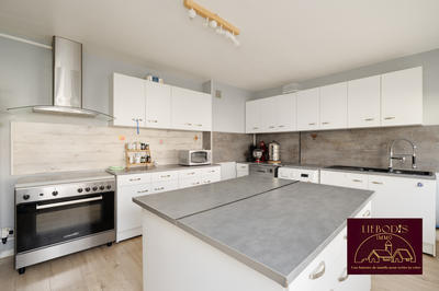 Maison de village - 150 m² - 8 pièces