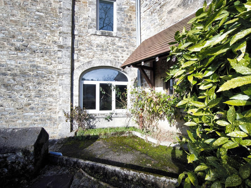 Maison - 225 m² - 7 pièces