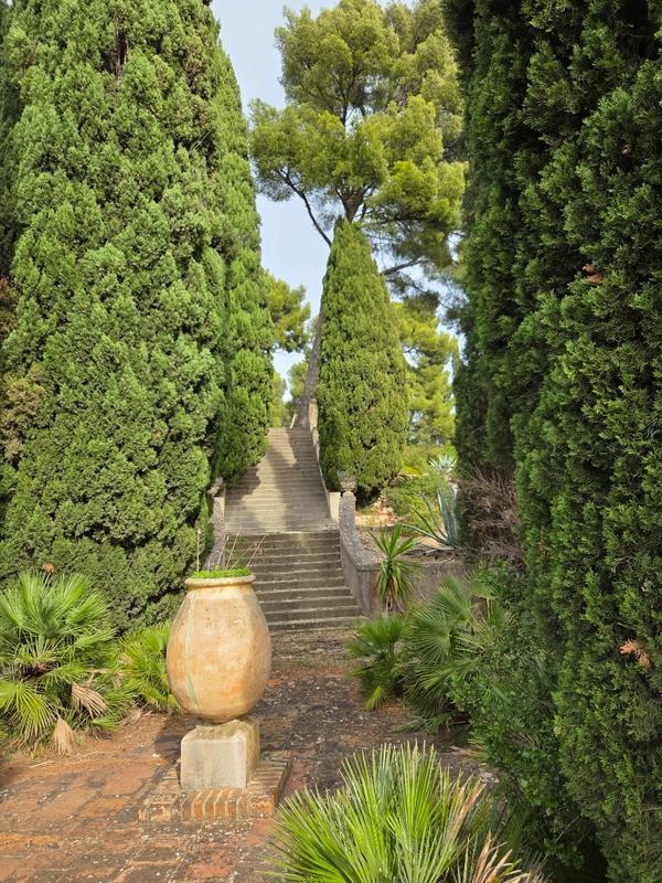 Villa - 322 m² - 12 pièces