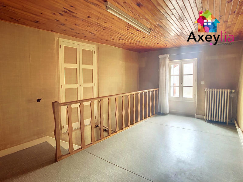 Maison de village - 220 m² - 8 pièces