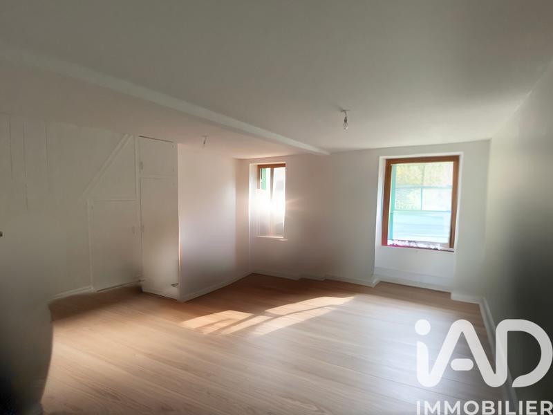 Maison - 104 m² - 4 pièces