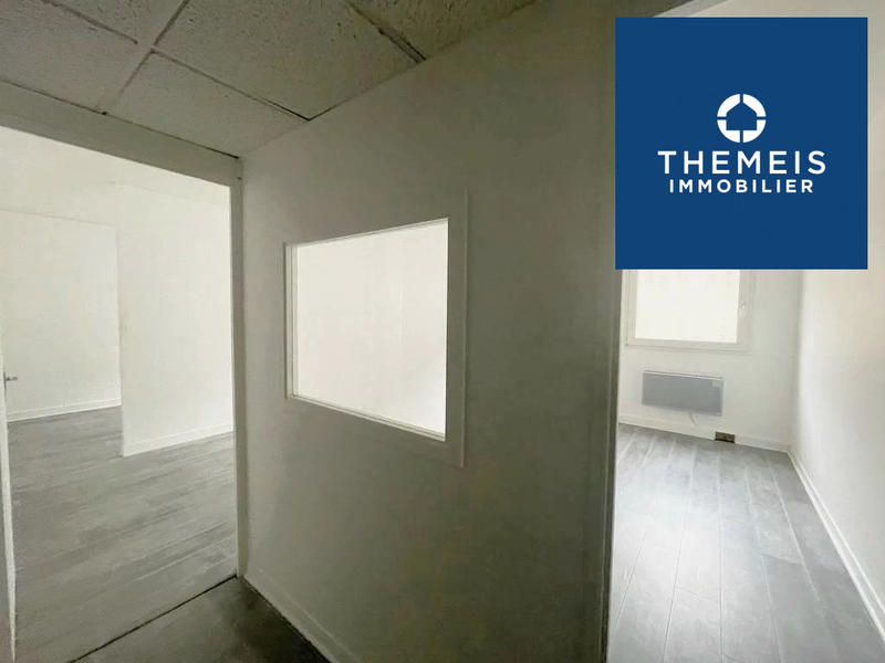 Local commercial - 101 m² - 4 pièces