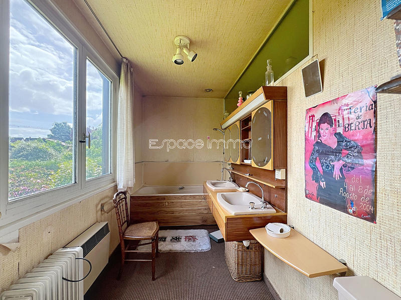 Maison - 150 m² - 7 pièces