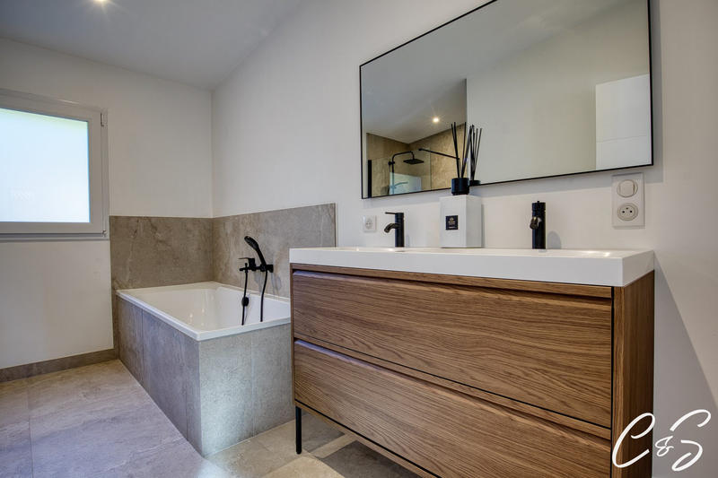 Maison - 113 m² - 5 pièces