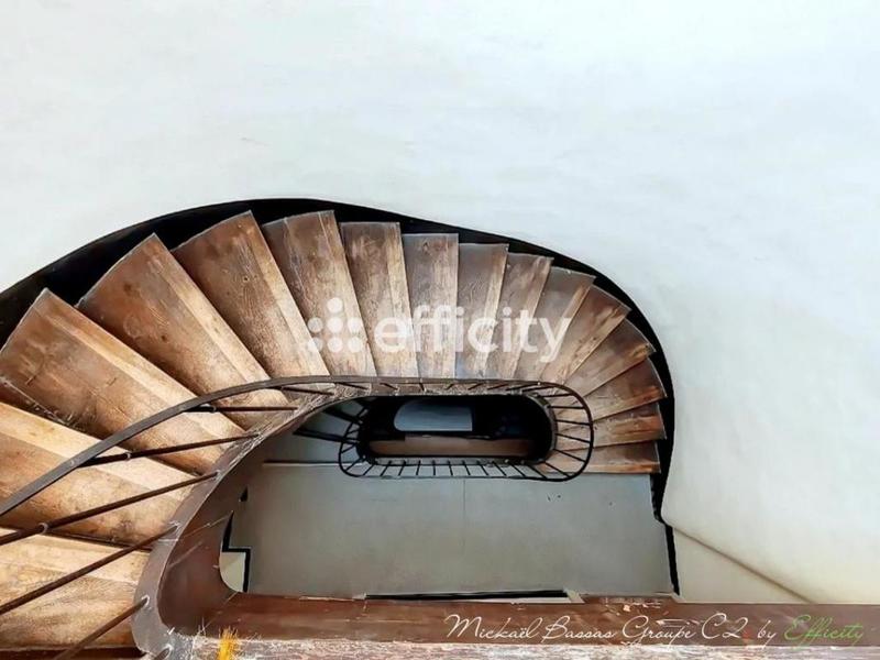 Immeuble - 120 m² - 7 pièces