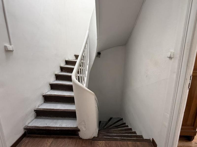 Maison de ville - 180 m² - 8 pièces