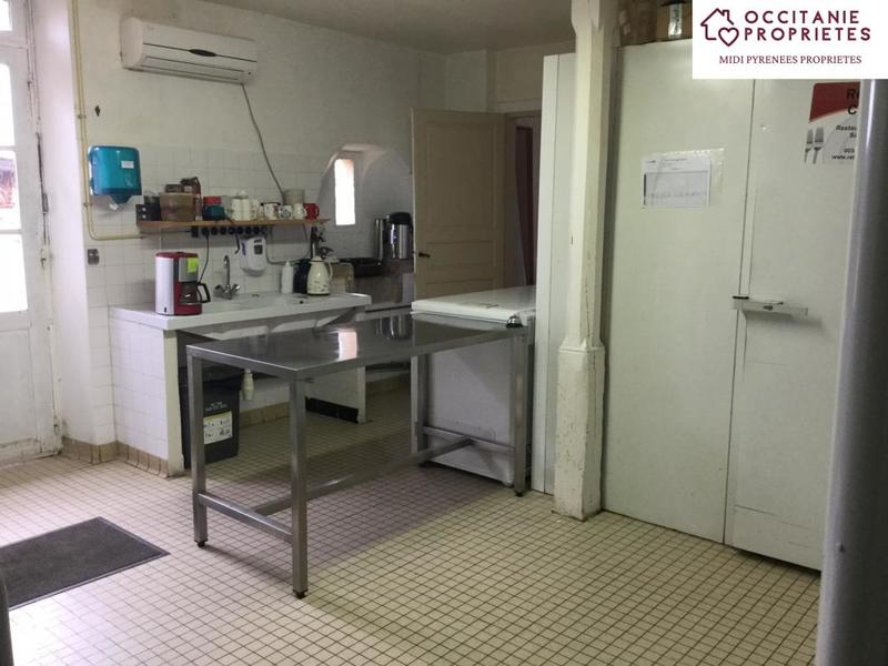 Propriété - 600 m² - 14 pièces