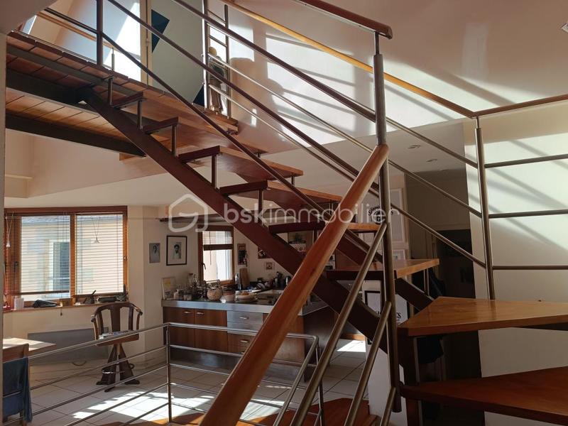 Immeuble - 310 m² - 12 pièces