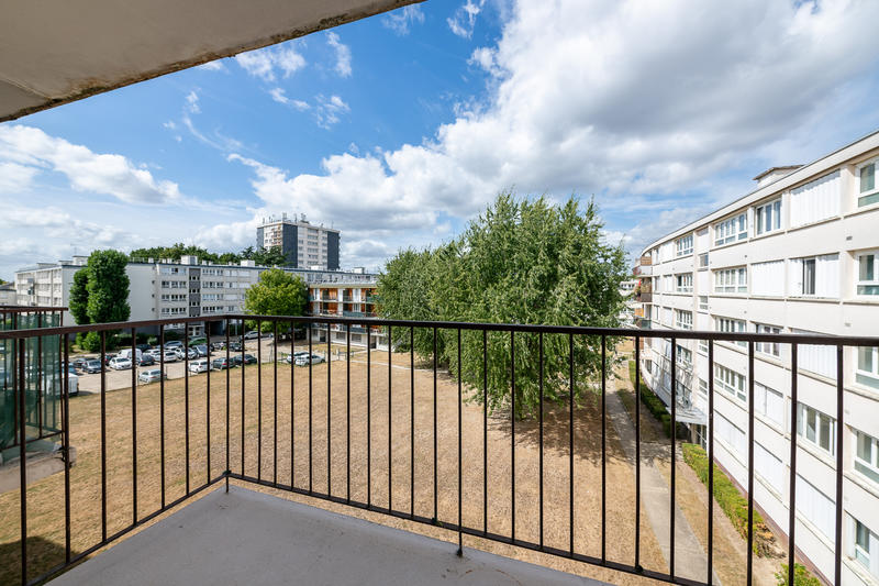 Appartement - 80 m² - 4 pièces