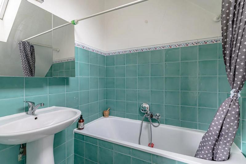 Maison - 90 m² - 5 pièces