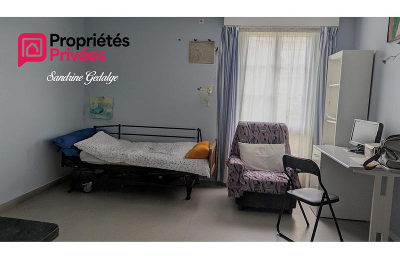 Maison - 195 m² - 9 pièces