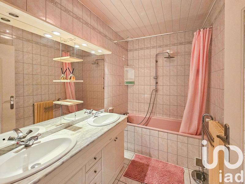 Maison - 102 m² - 6 pièces