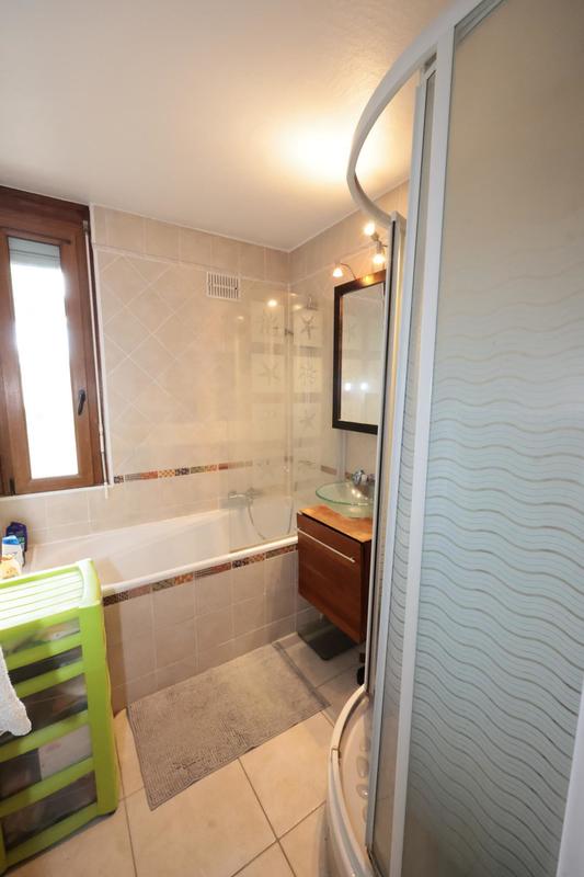 Appartement - 77 m² - 4 pièces