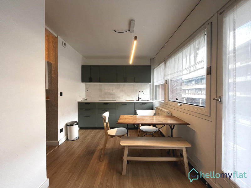 Appartement - 80 m² - 5 pièces