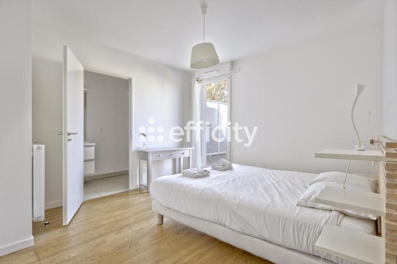 Appartement - 81 m² - 3 pièces