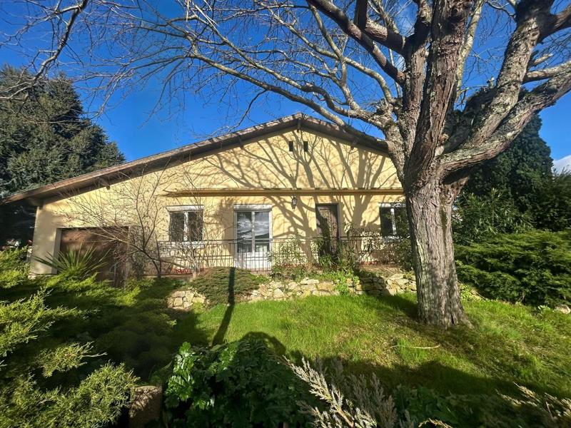 Maison - 88 m² - 4 pièces