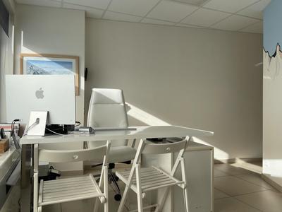 Bureau - 71 m² - 1 pièce